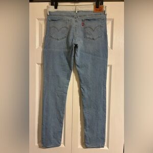 Levi's 711 Skinny Light Wash Front and Blue Back Jeans, EUC